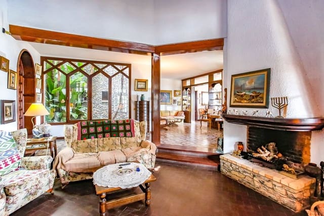 6 soverom Villa til salgs i Roda de Barà - € 1 500 000 (Ref: 9276088)