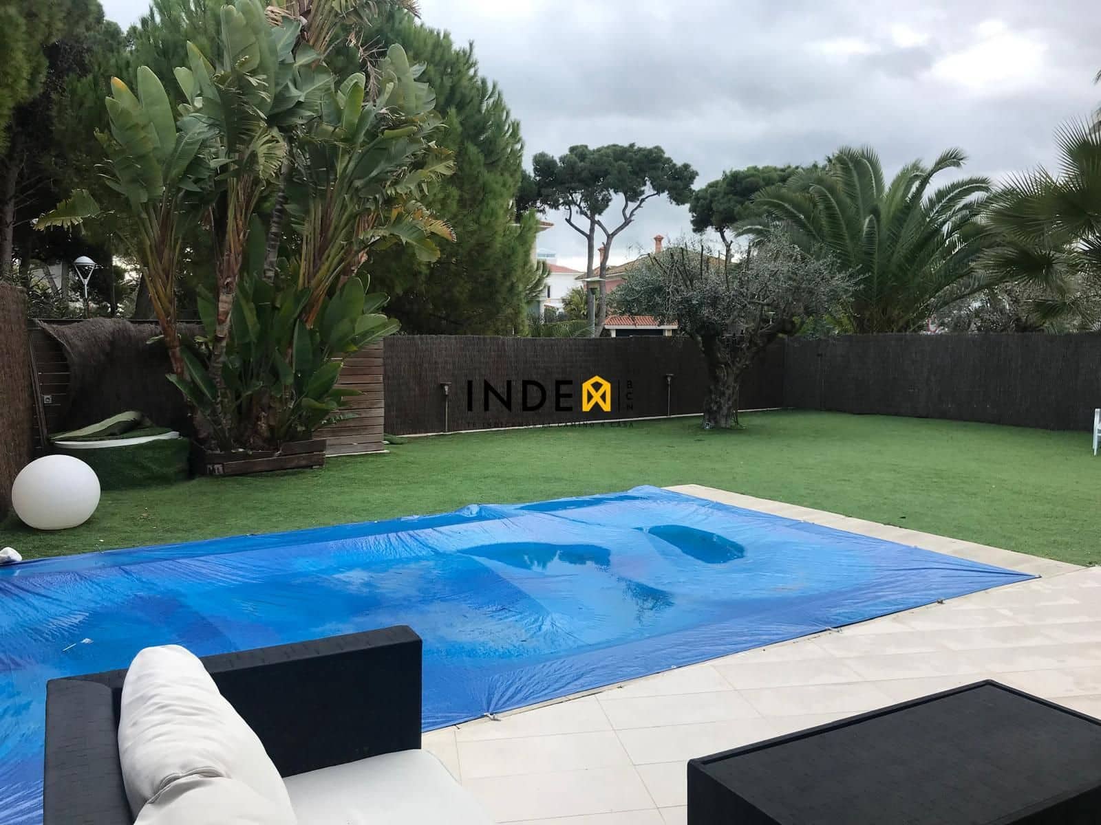 4 quarto Moradia para arrendar em Sitges com piscina garagem - 4 800 € (Ref: 9461811)