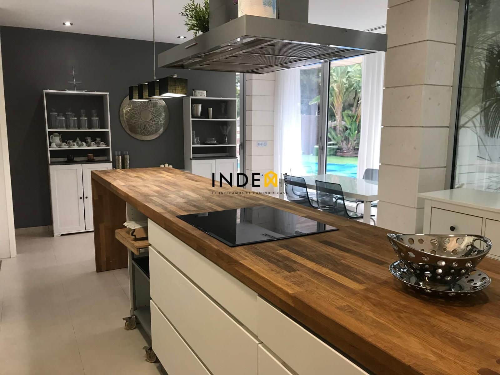 4 quarto Moradia para arrendar em Sitges com piscina garagem - 4 800 € (Ref: 9461811)