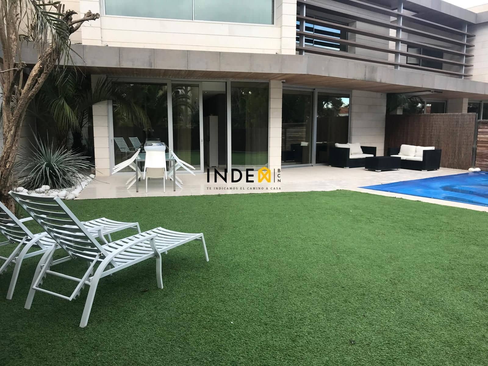 4 quarto Moradia para arrendar em Sitges com piscina garagem - 4 800 € (Ref: 9461811)