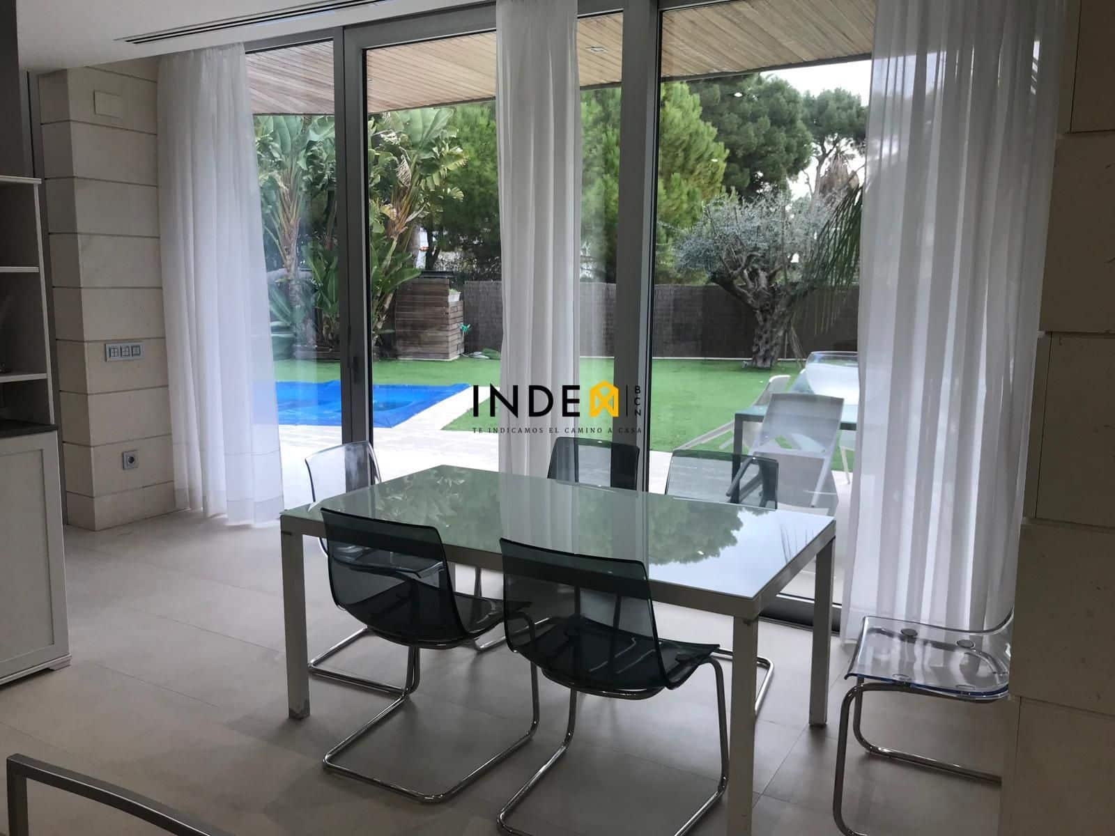 4 quarto Moradia para arrendar em Sitges com piscina garagem - 4 800 € (Ref: 9461811)