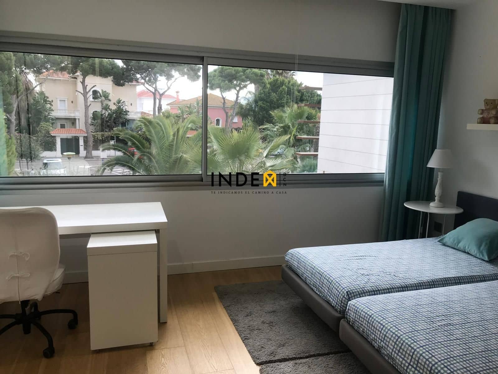 4 quarto Moradia para arrendar em Sitges com piscina garagem - 4 800 € (Ref: 9461811)