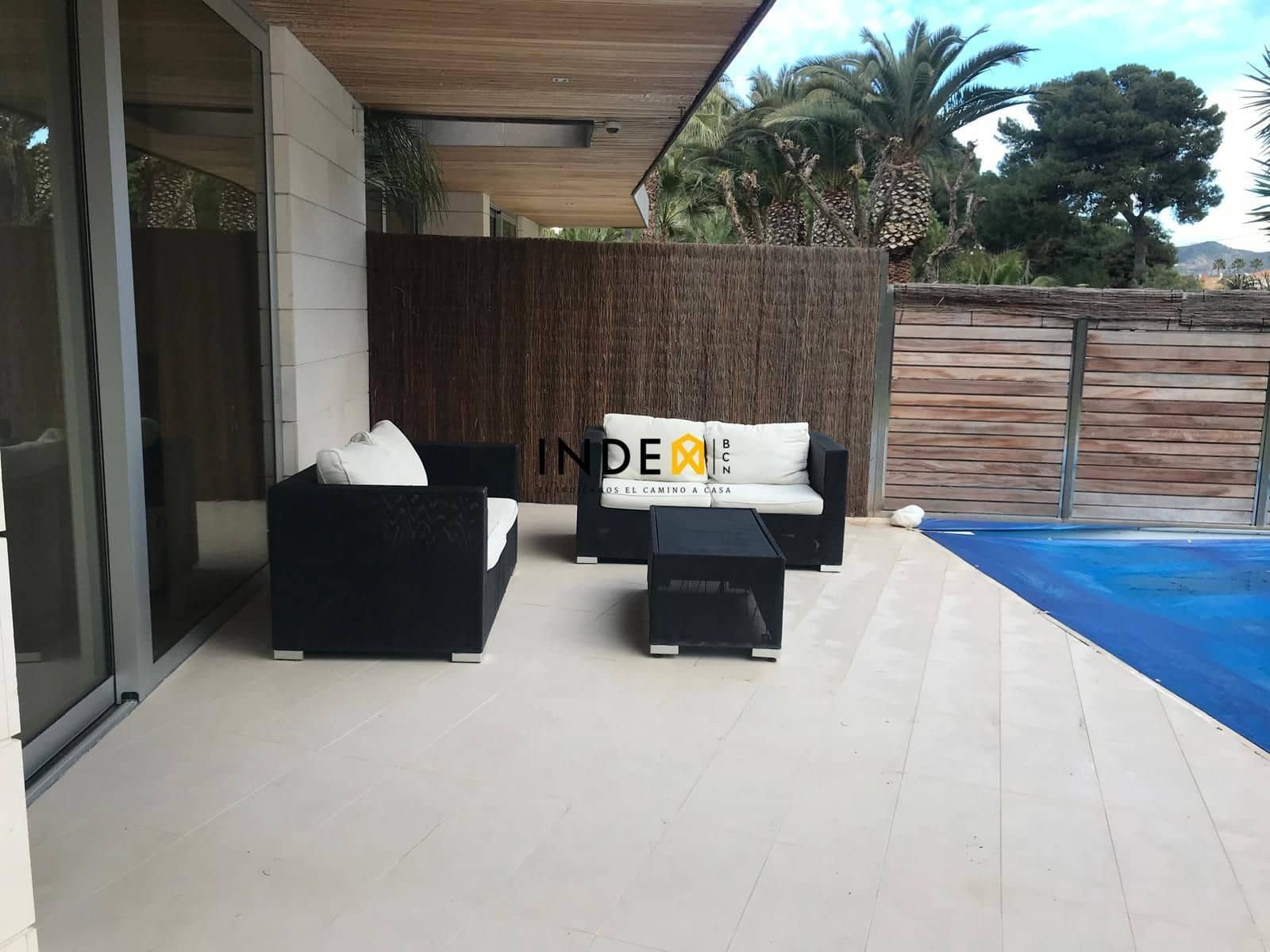 4 quarto Moradia para arrendar em Sitges com piscina garagem - 4 800 € (Ref: 9461811)