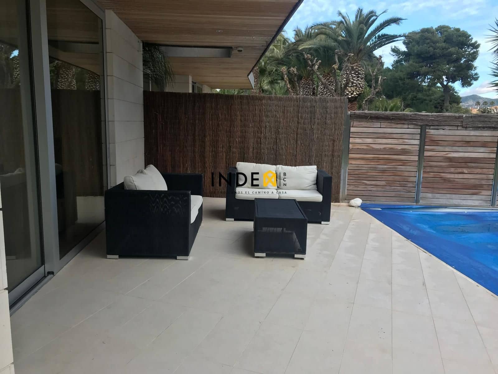 4 quarto Moradia para arrendar em Sitges com piscina garagem - 4 800 € (Ref: 9461811)