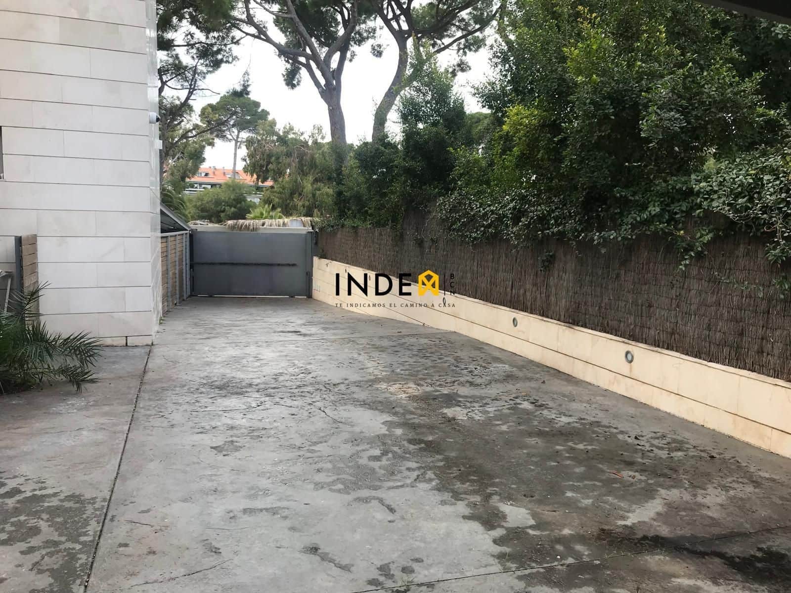 4 quarto Moradia para arrendar em Sitges com piscina garagem - 4 800 € (Ref: 9461811)