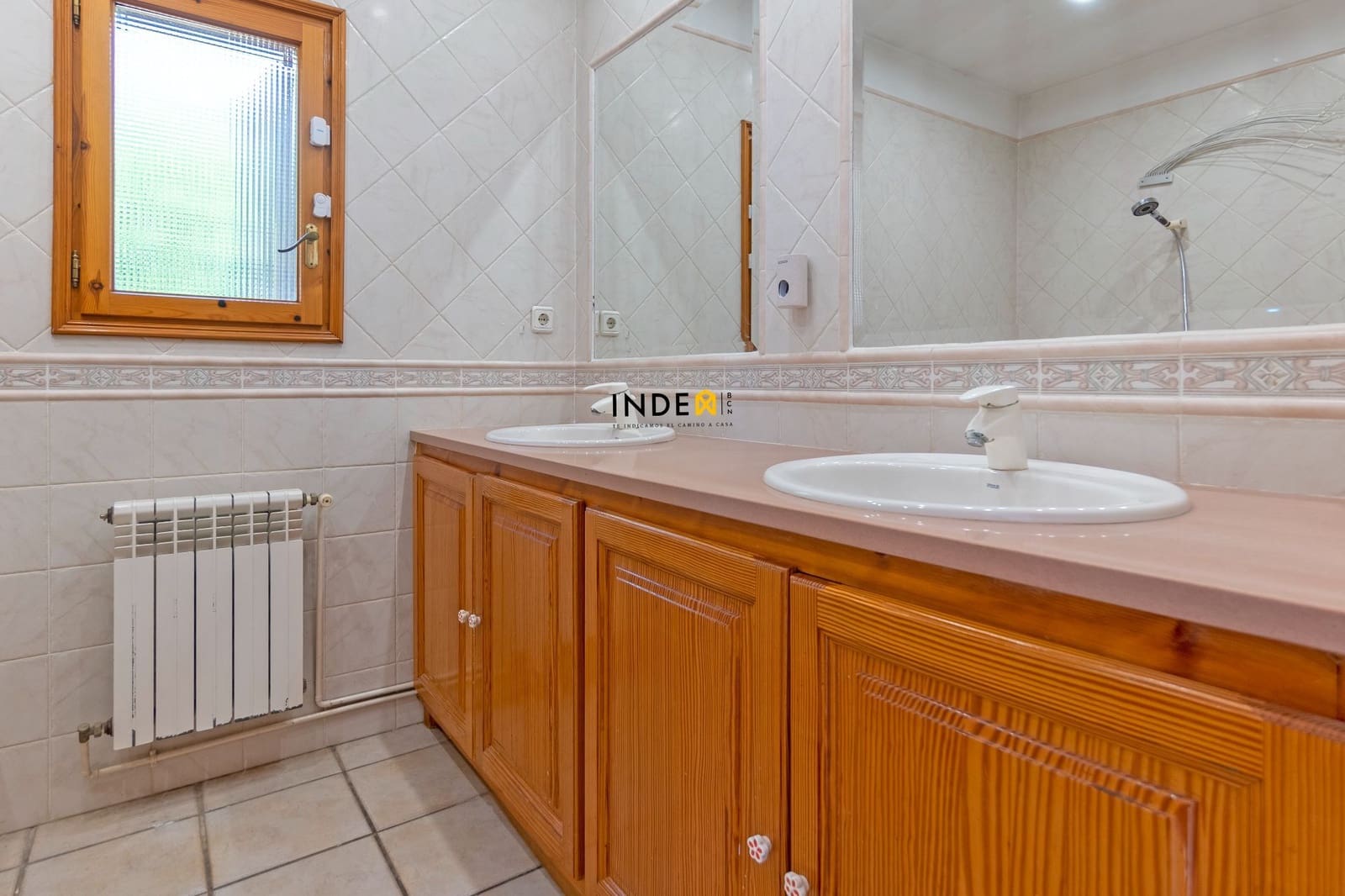 Chalet de 3 habitaciones en Olivella en venta con piscina garaje - 380.000 € (Ref: 9470820)