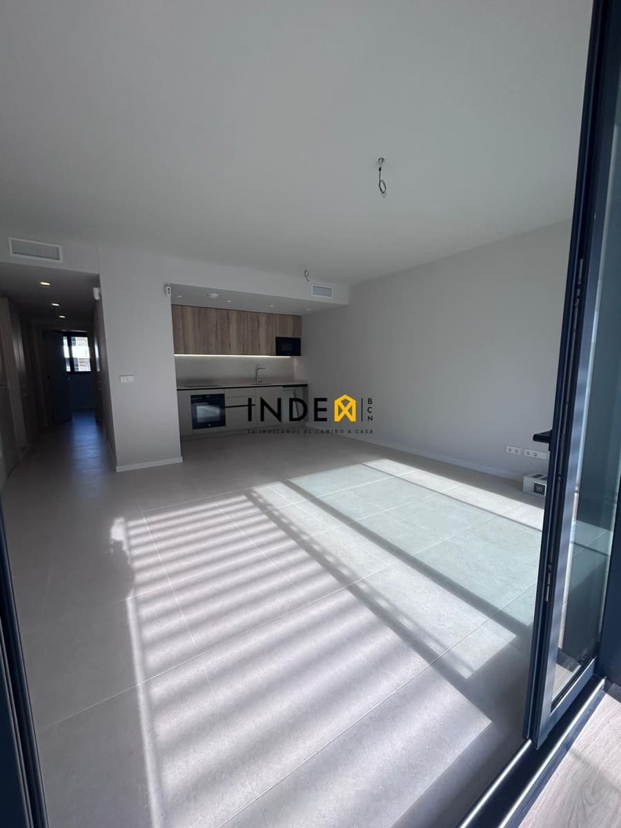 3 quarto Apartamento para arrendar em Sant Pere de Ribes com piscina garagem - 1 800 € (Ref: 9470821)