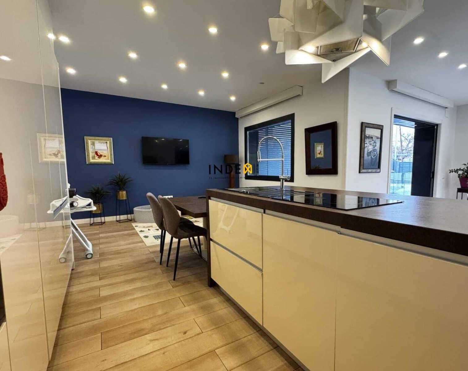 10 chambre Villa/Maison à vendre à Cubelles avec piscine garage - 760 000 € (Ref: 9474699)