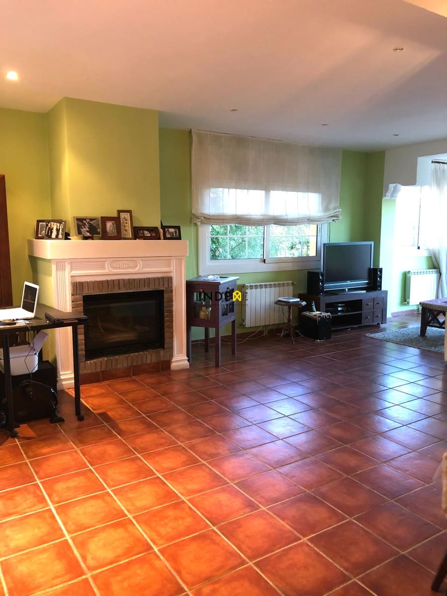 3 soveværelse Villa til salg i Sant Pere de Ribes med swimmingpool garage - € 490.000 (Ref: 9474700)