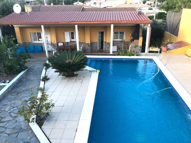 3 soveværelse Villa til salg i Sant Pere de Ribes med swimmingpool garage - € 490.000 (Ref: 9474700)