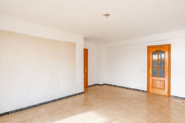 4 slaapkamer Flat te koop in Vilanova i la Geltrú - € 330.000 (Ref: 9508472)