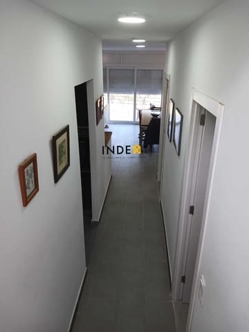 4 sovrum Villa till salu i Canyelles med garage - 360 000 € (Ref: 9526204)