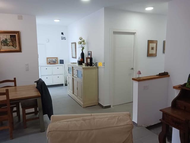 4 sovrum Villa till salu i Canyelles med garage - 360 000 € (Ref: 9526204)