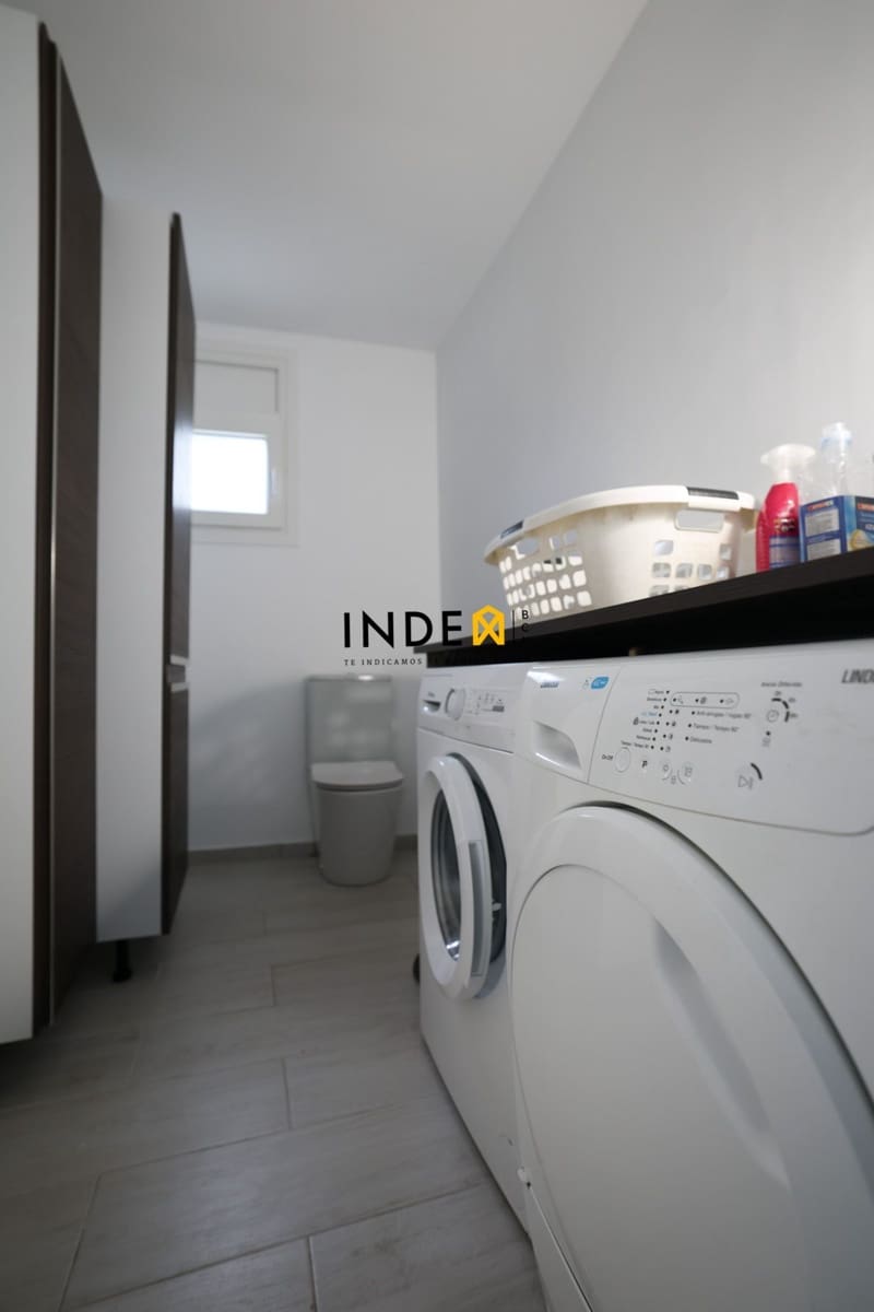 4 sypialnia Willa na sprzedaż w Canyelles z garażem - 360 000 € (Ref: 9526204)