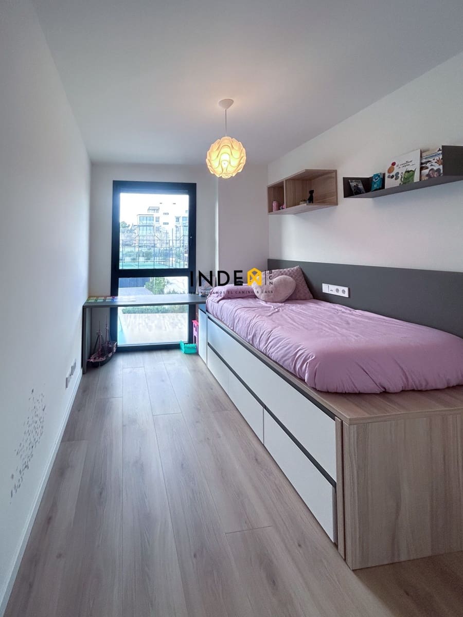 3 bedroom Flat for rent in Vilanova i la Geltru with pool garage - € 1,900 (Ref: 9585888)