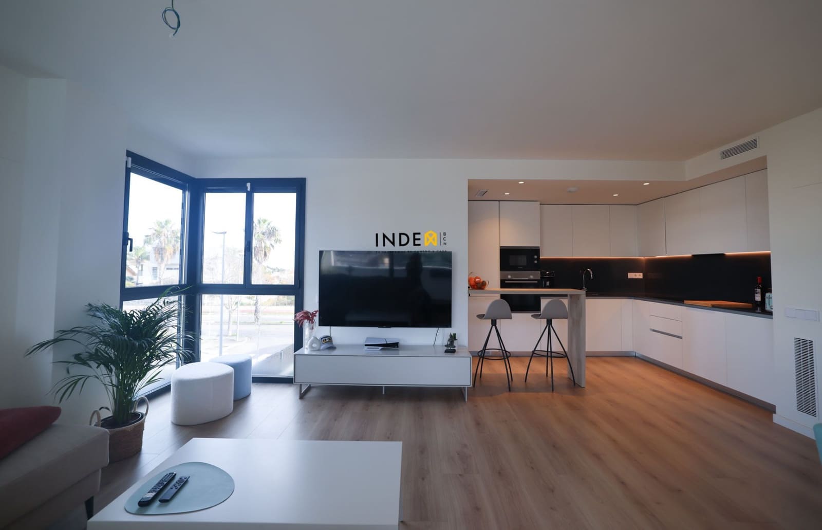 3 bedroom Flat for rent in Vilanova i la Geltru with pool garage - € 1,900 (Ref: 9585888)