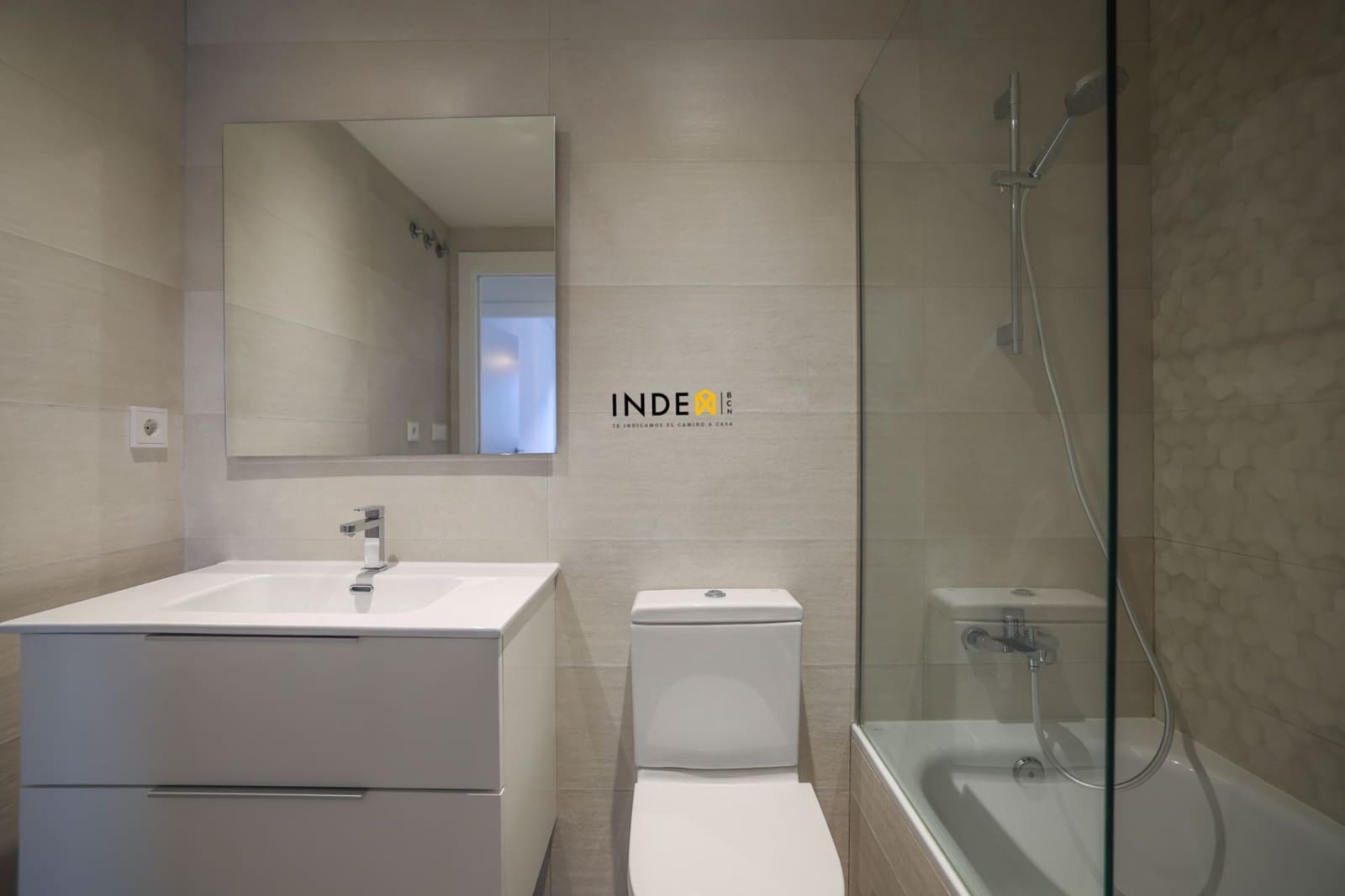 3 bedroom Flat for rent in Vilanova i la Geltru with pool garage - € 1,900 (Ref: 9585888)