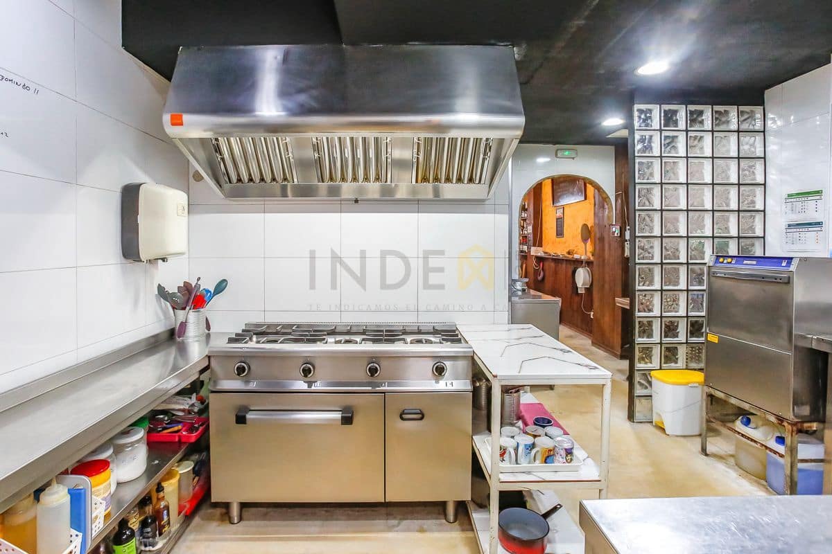 Gewerbe zu verkaufen in Vilanova i la Geltru - 147.000 € (Ref: 9585889)