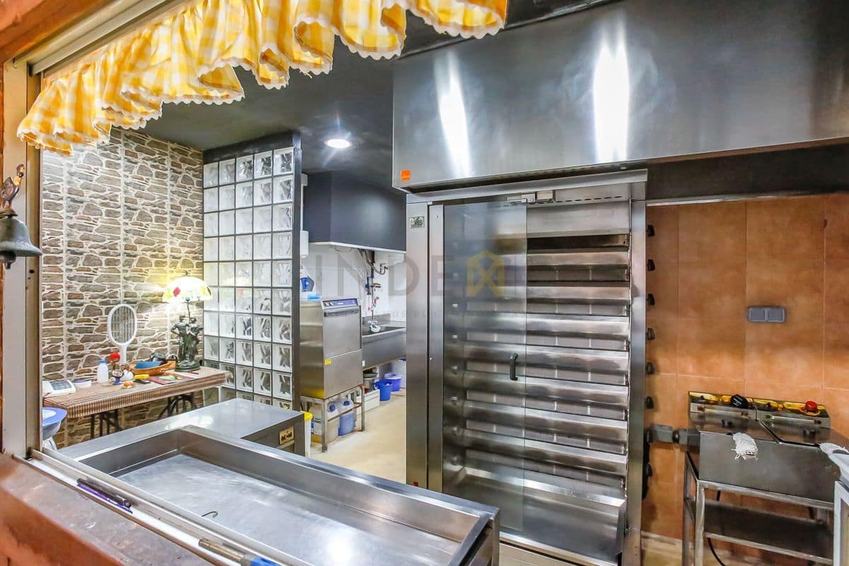 Gewerbe zu verkaufen in Vilanova i la Geltru - 147.000 € (Ref: 9585889)