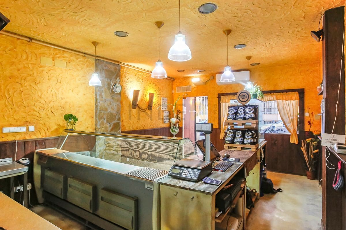 Gewerbe zu verkaufen in Vilanova i la Geltru - 147.000 € (Ref: 9585889)