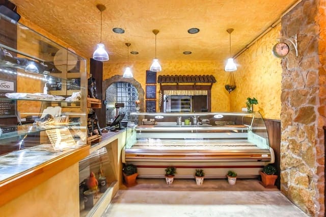 Gewerbe zu verkaufen in Vilanova i la Geltrú - 147.000 € (Ref: 9585889)