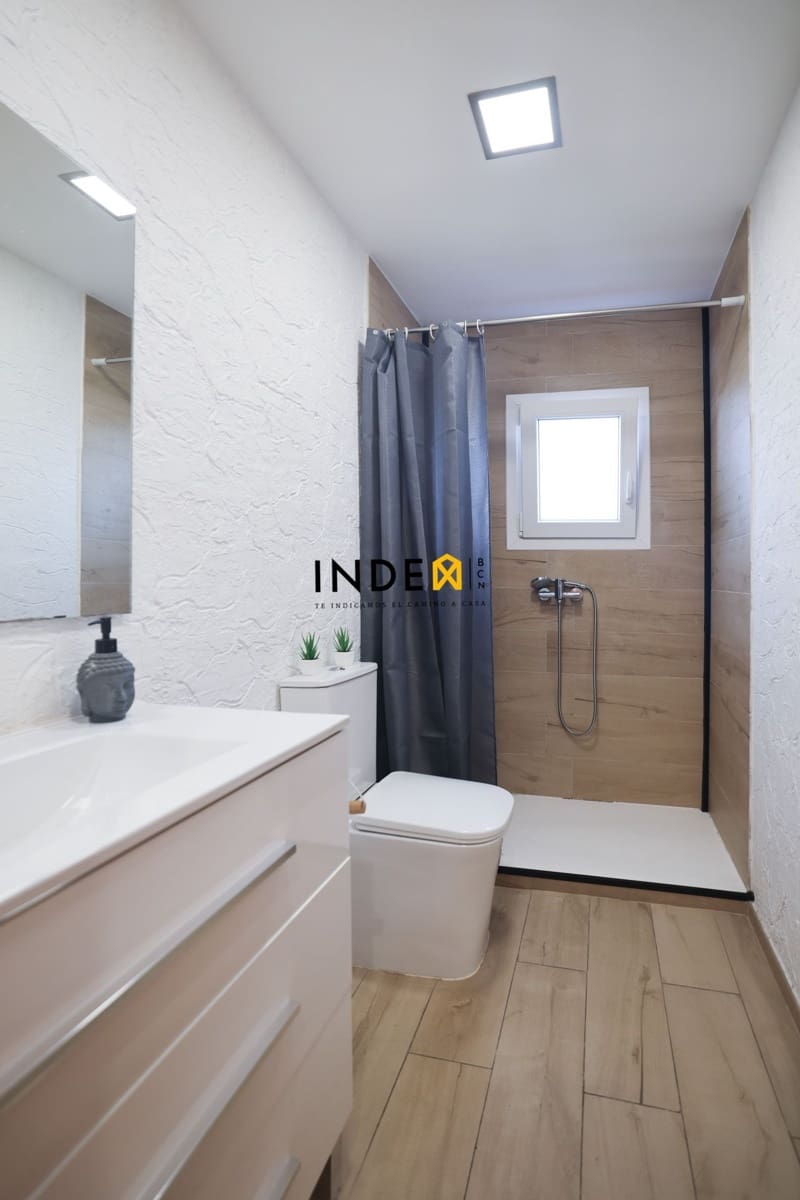 3 slaapkamer Villa te koop in Canyelles met zwembad garage - € 310.000 (Ref: 9627289)