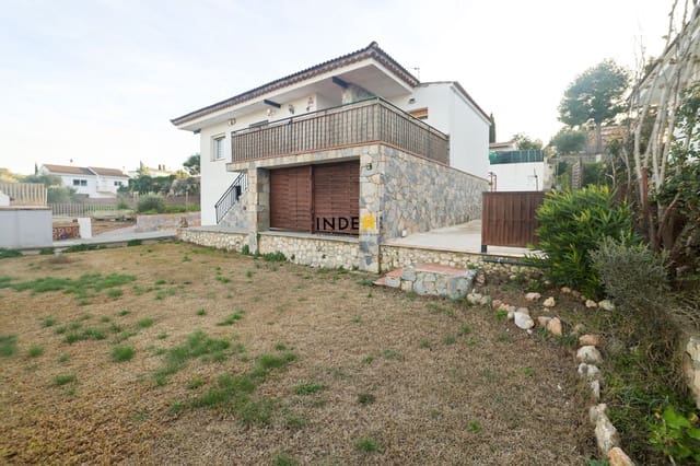 3 soverom Villa til salgs i Canyelles med svømmebasseng garasje - € 310 000 (Ref: 9627289)