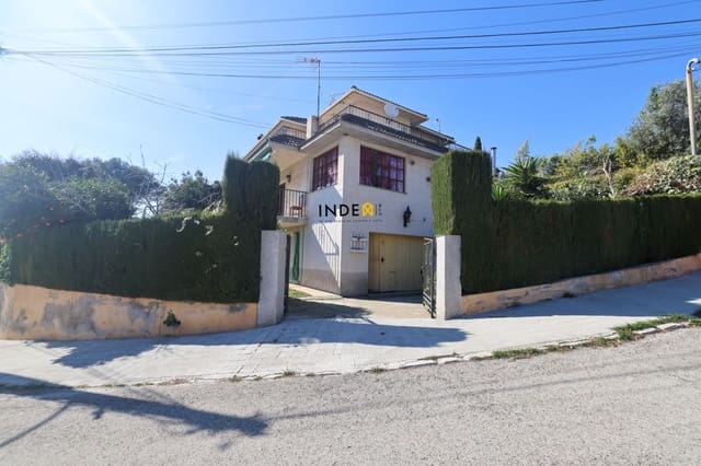 3 soveværelse Villa til salg i Cunit med garage - € 240.000 (Ref: 9629729)