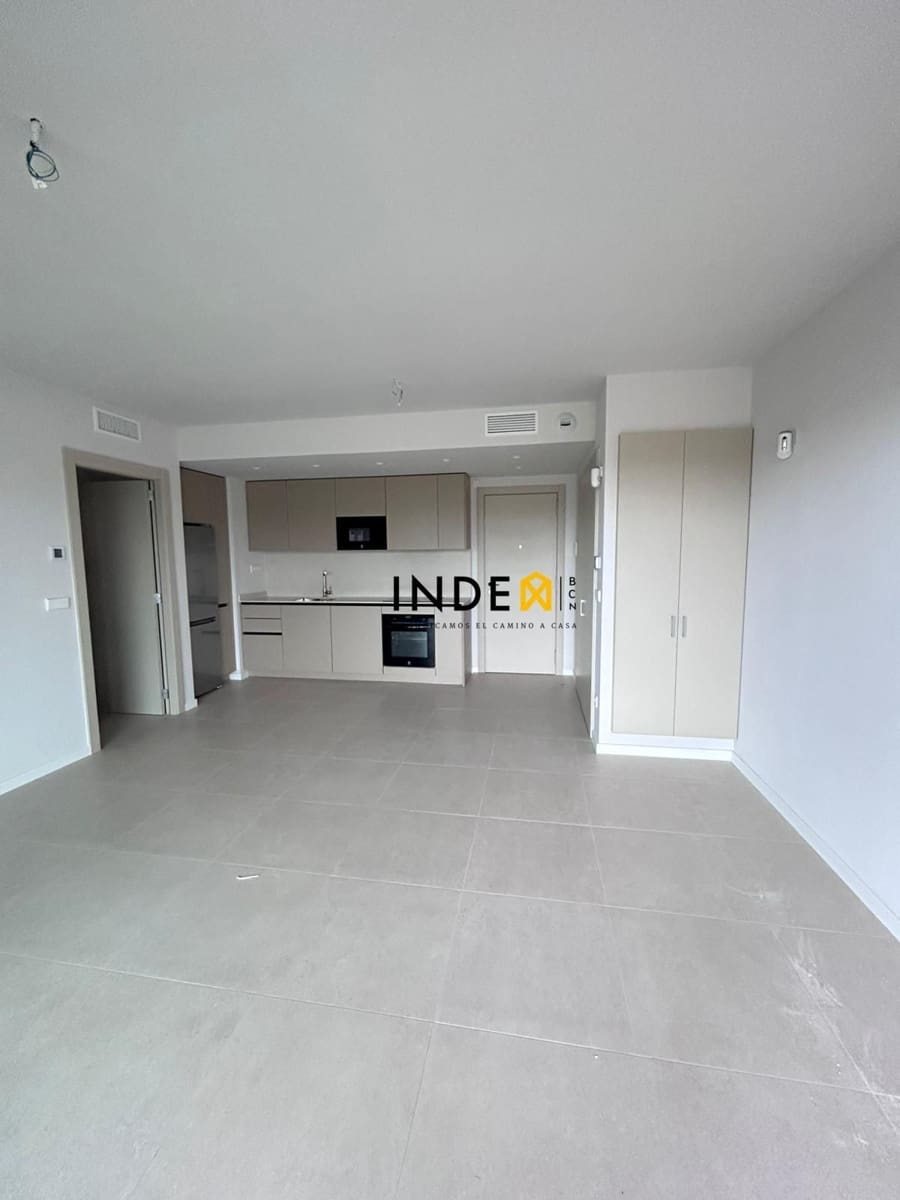 2 bedroom Flat for rent in Sant Pere de Ribes with pool garage - € 1,800 (Ref: 9655720)