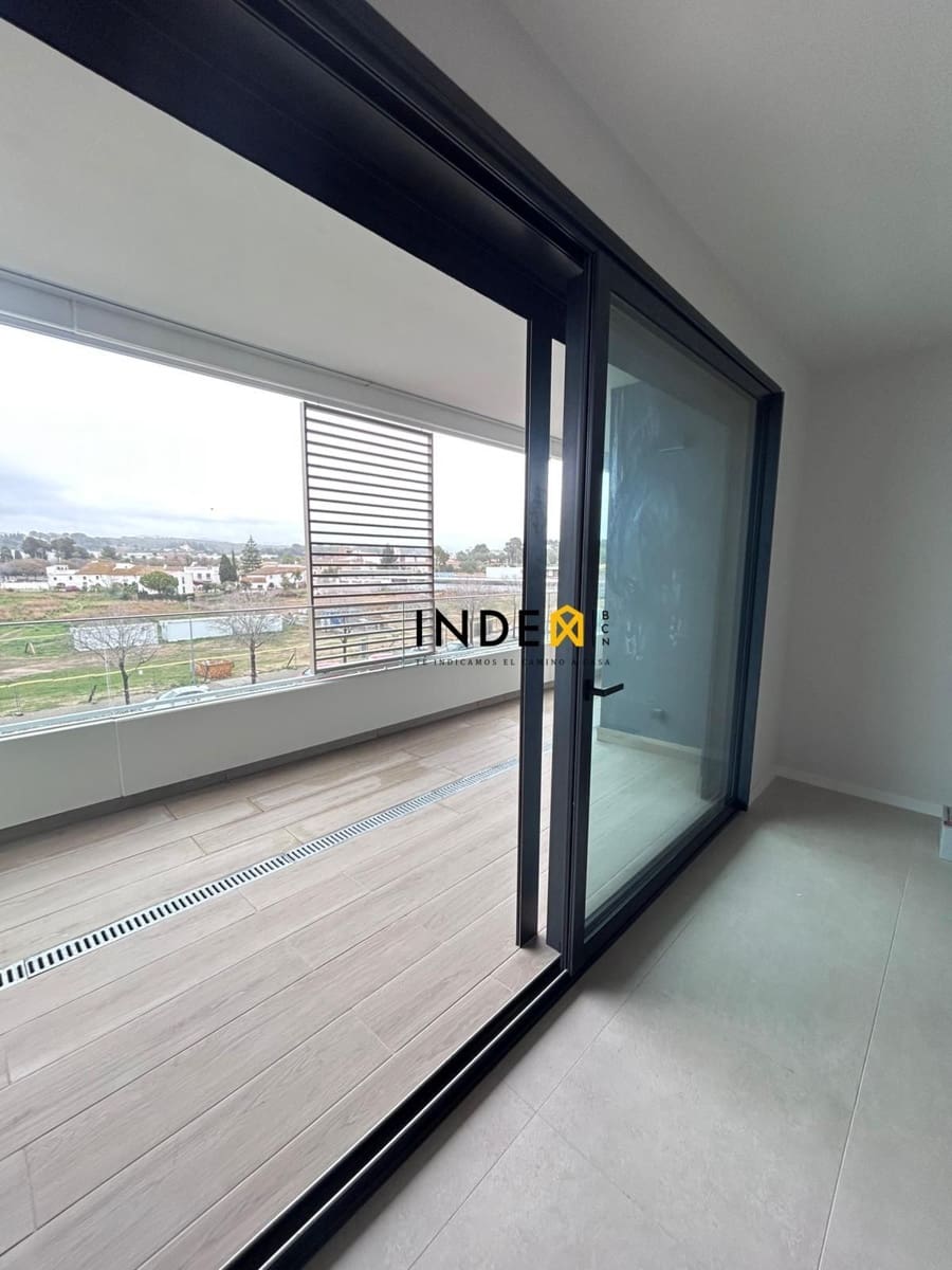 2 bedroom Flat for rent in Sant Pere de Ribes with pool garage - € 1,800 (Ref: 9655720)