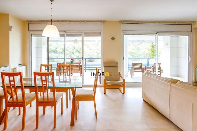 Ático de 4 habitaciones en Sitges en venta con piscina garaje - 1.300.000 € (Ref: 9658399)