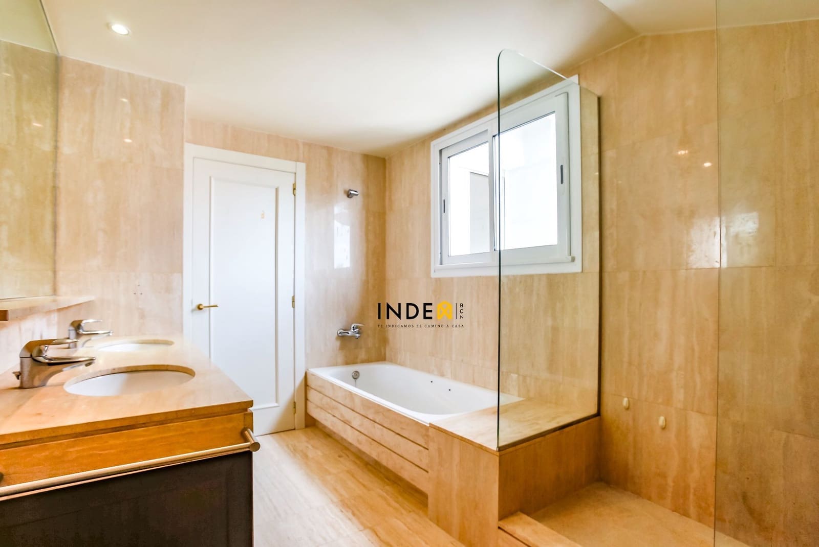 4 camera da letto Attico in vendita in Sitges con piscina garage - 1.300.000 € (Rif: 9658399)