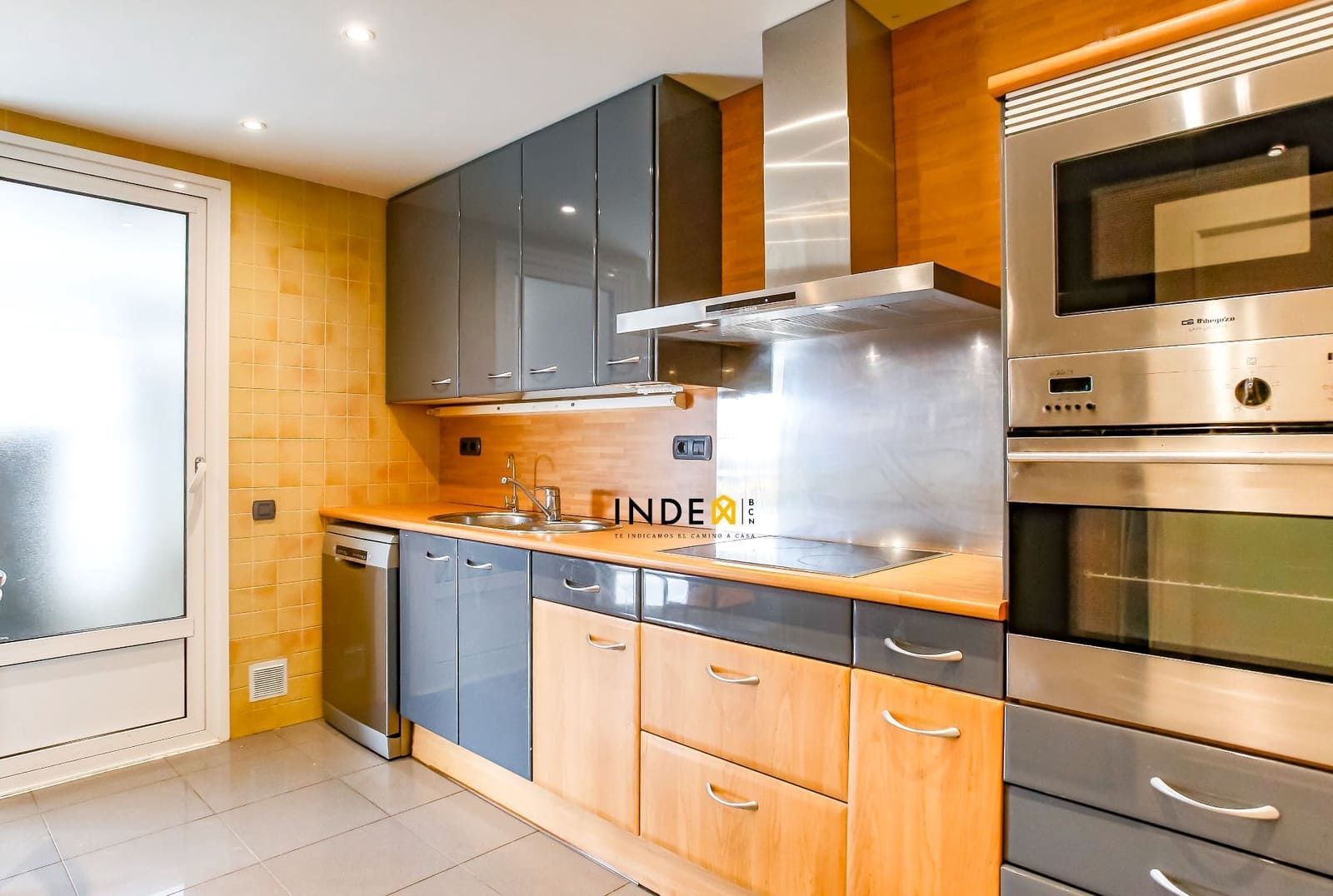 4 camera da letto Attico in vendita in Sitges con piscina garage - 1.300.000 € (Rif: 9658399)