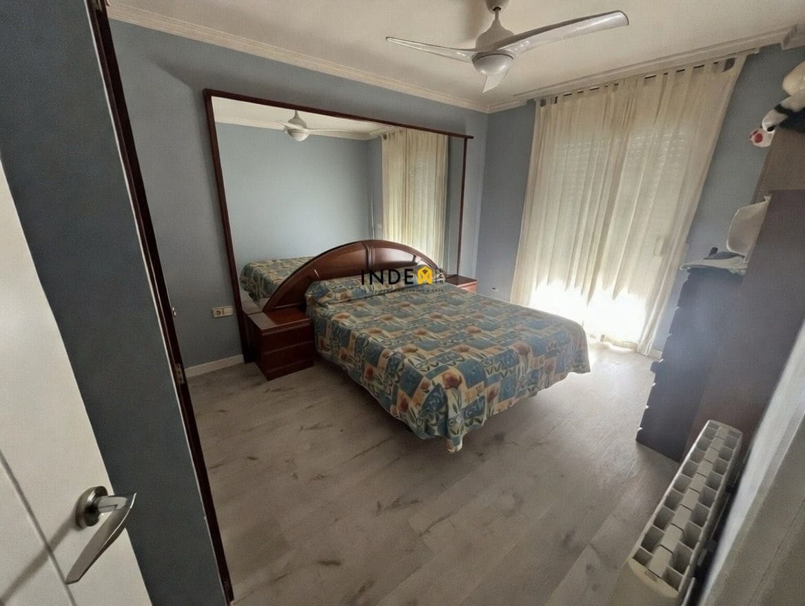 4 soverom Kjedet enebolig til salgs i Canyelles med garasje - € 330 000 (Ref: 9670089)