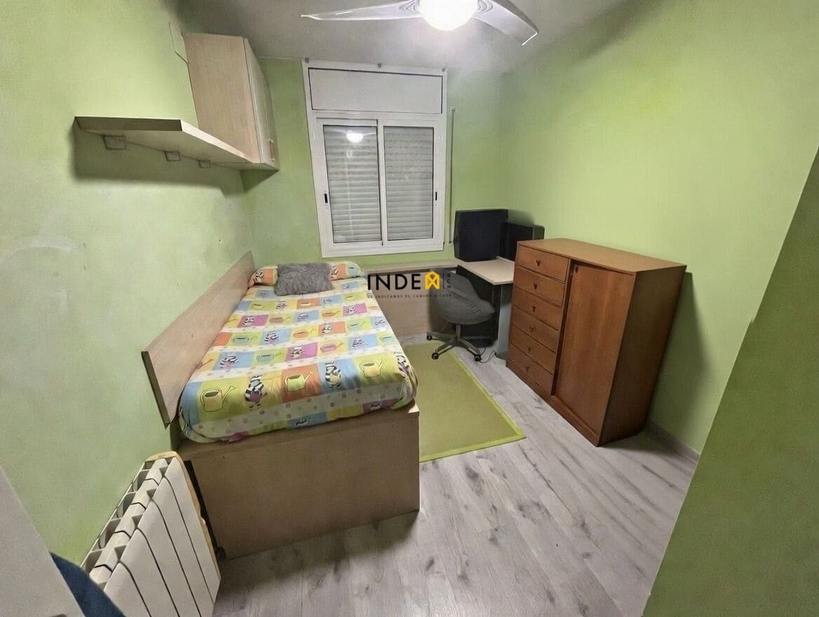 4 soverom Kjedet enebolig til salgs i Canyelles med garasje - € 330 000 (Ref: 9670089)