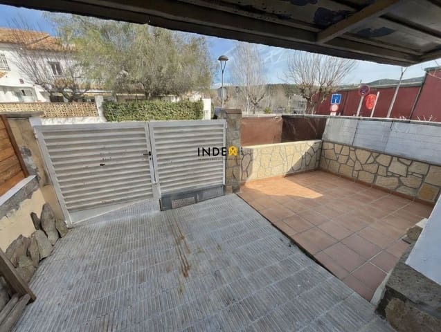 4 Zimmer Doppelhaus zu verkaufen in Canyelles mit Garage - 330.000 € (Ref: 9670089)