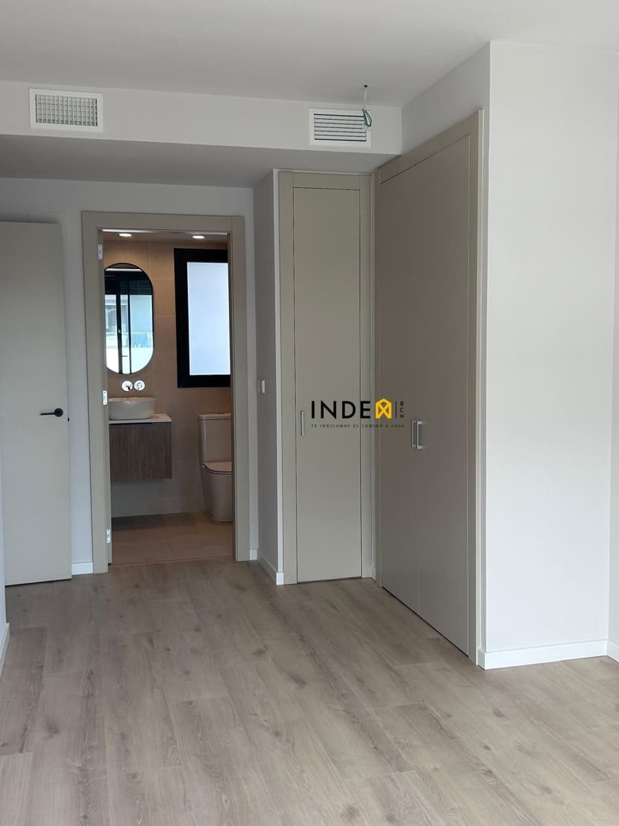 Piso de 2 habitaciones en Sant Pere de Ribes en alquiler con piscina garaje - 1.800 € (Ref: 9673881)