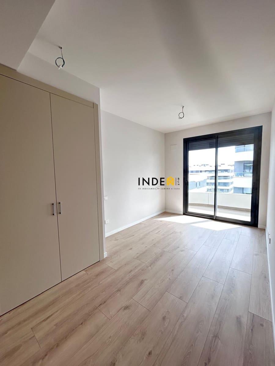 Piso de 2 habitaciones en Sant Pere de Ribes en alquiler con piscina garaje - 1.800 € (Ref: 9673881)