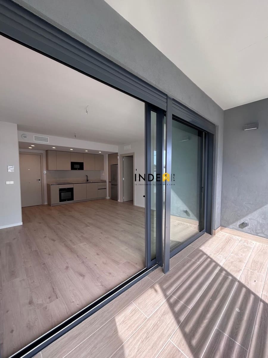 Piso de 2 habitaciones en Sant Pere de Ribes en alquiler con piscina garaje - 1.800 € (Ref: 9673881)