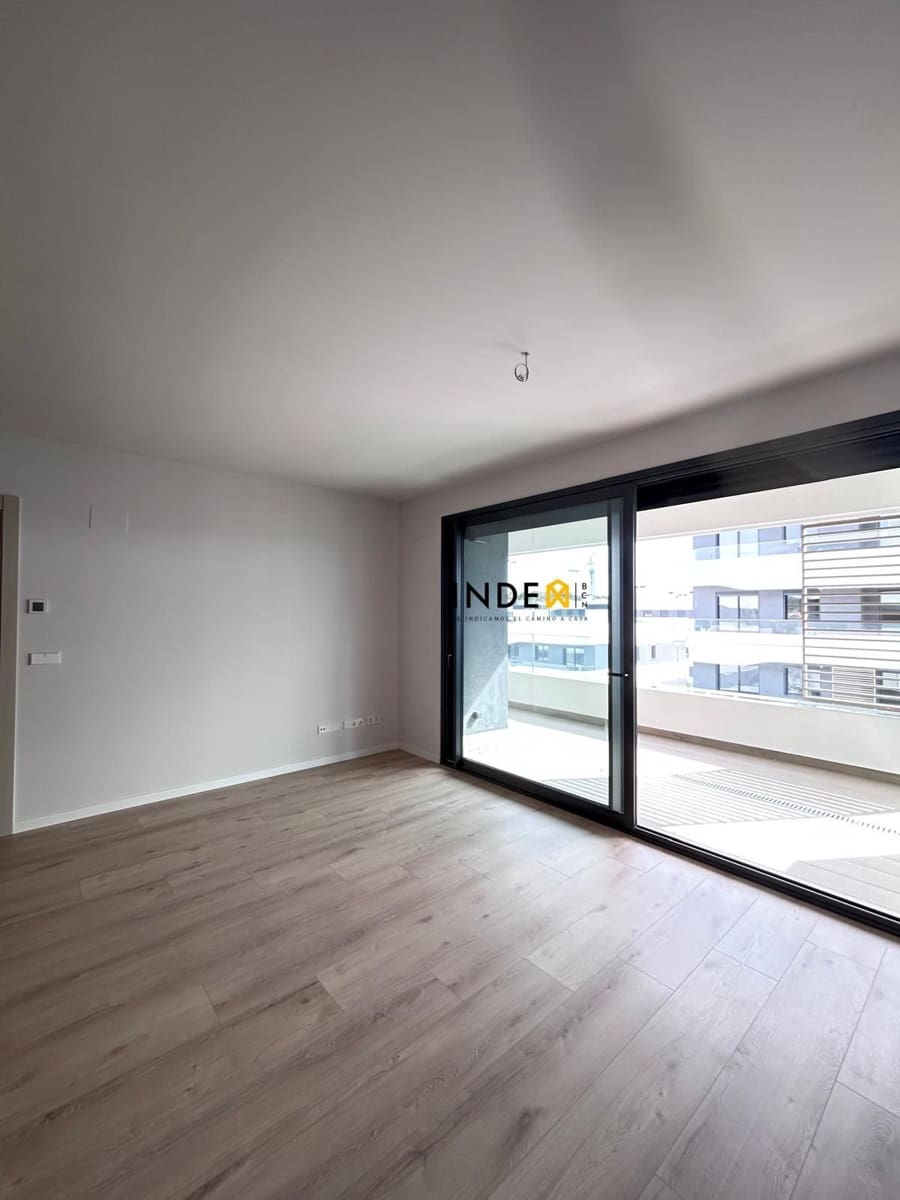 Piso de 2 habitaciones en Sant Pere de Ribes en alquiler con piscina garaje - 1.800 € (Ref: 9673881)