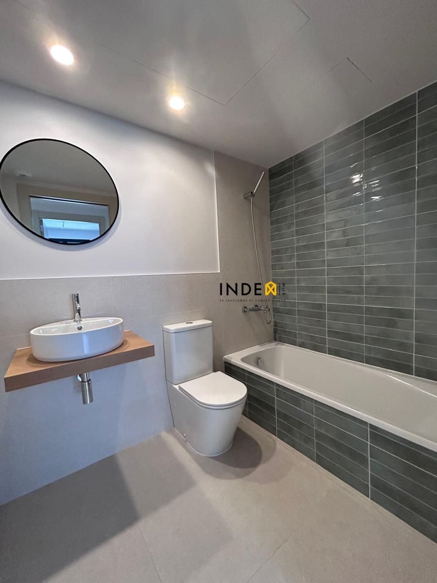 Piso de 2 habitaciones en Sant Pere de Ribes en alquiler con piscina garaje - 1.800 € (Ref: 9673881)