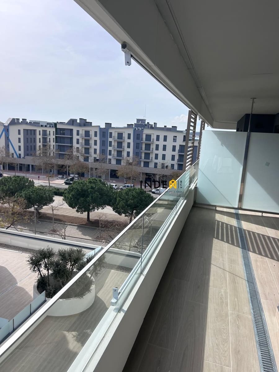 Piso de 2 habitaciones en Sant Pere de Ribes en alquiler con piscina garaje - 1.800 € (Ref: 9673881)