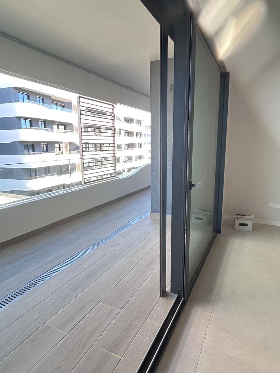 2 bedroom Flat for rent in Sant Pere de Ribes with pool garage - € 1,800 (Ref: 9721370)