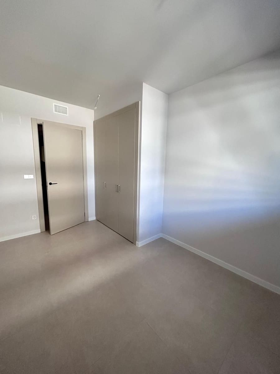 2 bedroom Flat for rent in Sant Pere de Ribes with pool garage - € 1,800 (Ref: 9721370)