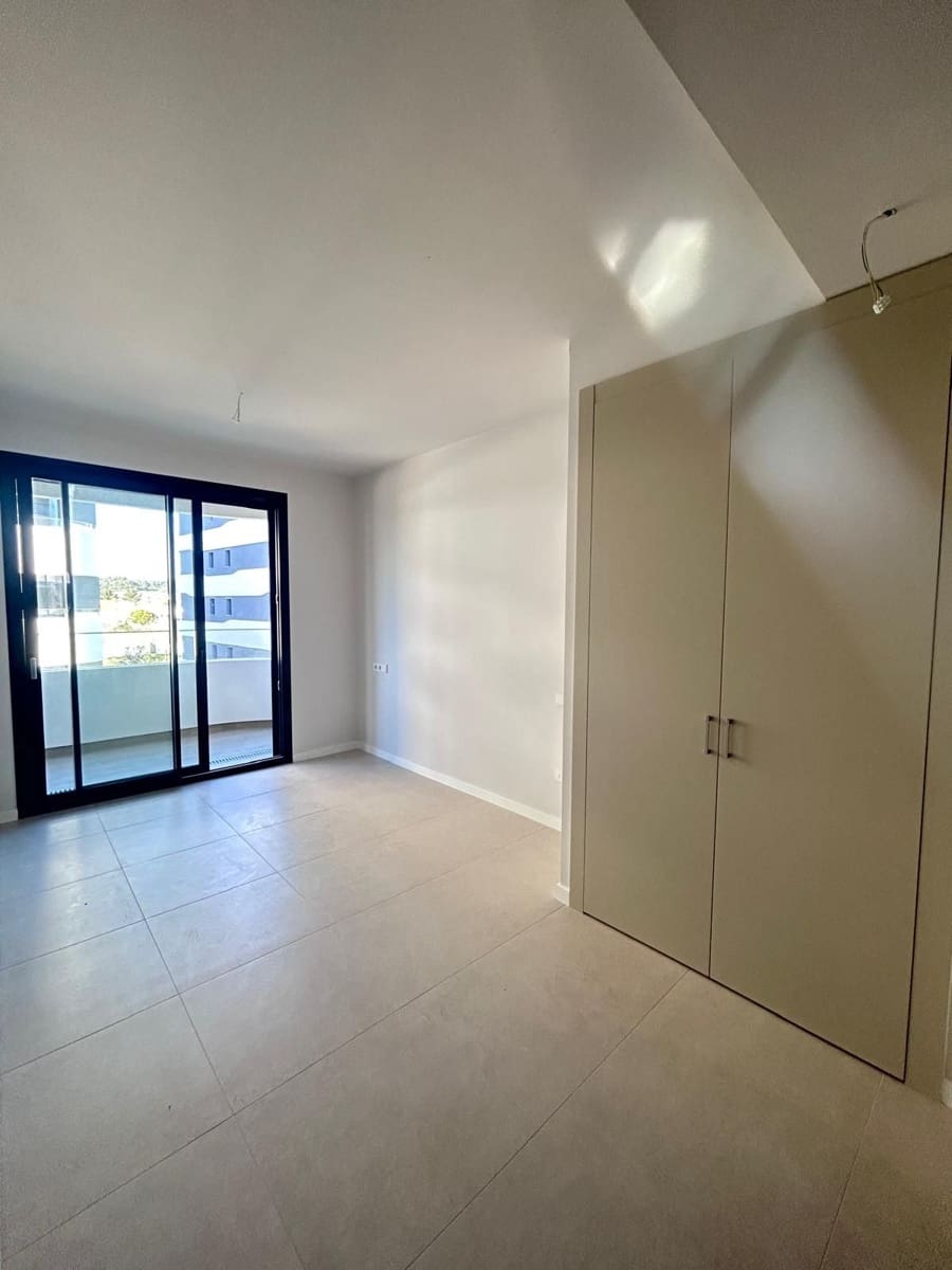 2 bedroom Flat for rent in Sant Pere de Ribes with pool garage - € 1,800 (Ref: 9731714)