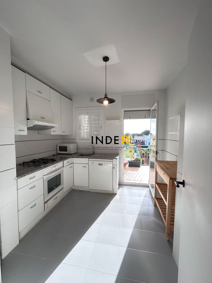 2 soveværelse Lejlighed til leje i Sitges med swimmingpool garage - € 1.390 (Ref: 9735239)