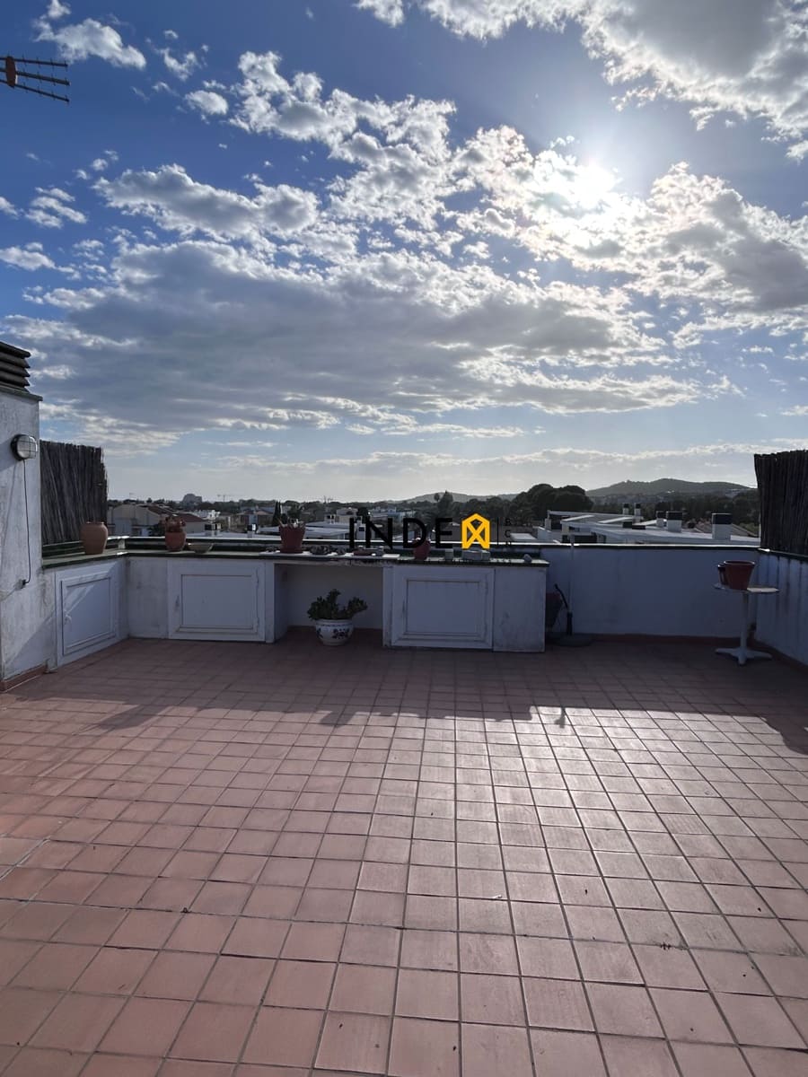 2 soveværelse Lejlighed til leje i Sitges med swimmingpool garage - € 1.390 (Ref: 9735239)