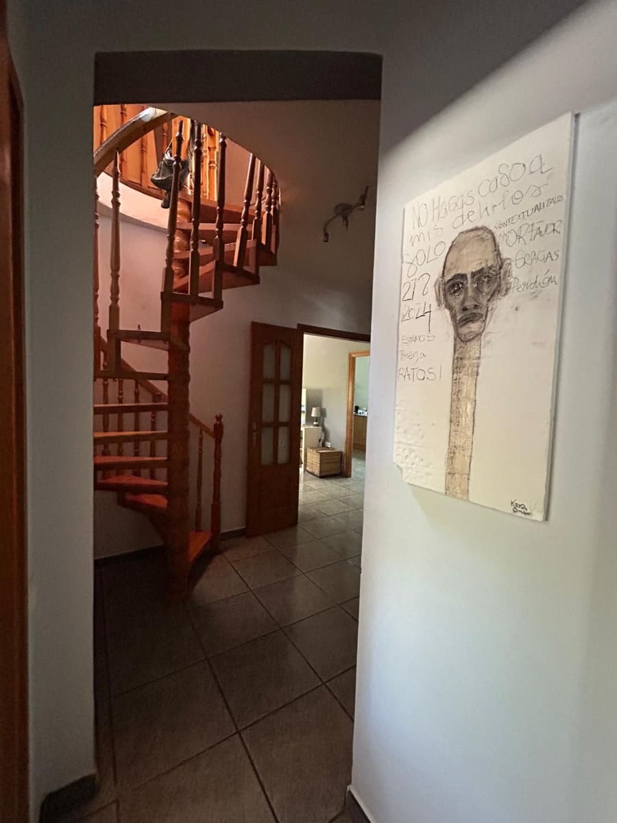 3 bedroom Villa for sale in Olivella - € 299,000 (Ref: 9777703)