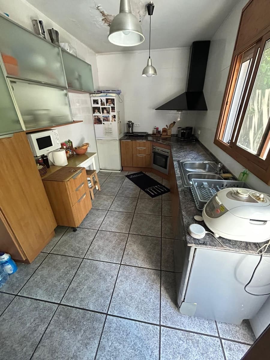 3 bedroom Villa for sale in Olivella - € 299,000 (Ref: 9777703)