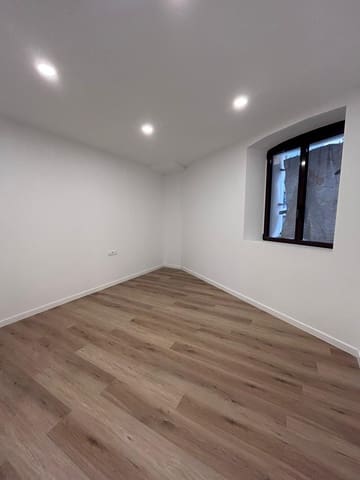 3 slaapkamer Flat te koop in Vilanova i la Geltrú - € 280.000 (Ref: 9788033)